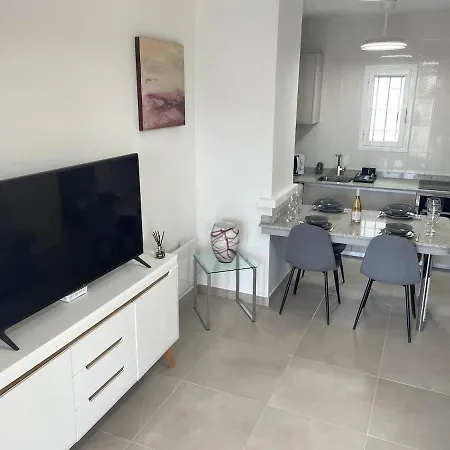 Stunning Modern 2 Bedroom Bunga With Shared Pool Ifach